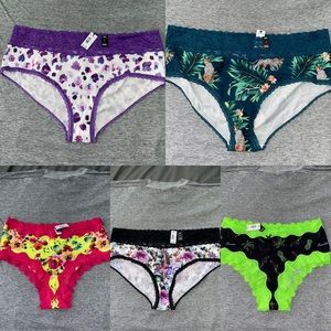 NWT (5) Torrid Size 1 Panties (Cheeky)